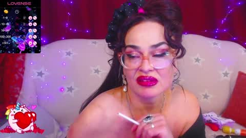 Snapshot of hotzlata chatting on 01.15.25 Hotzlata online show from 01.15.25