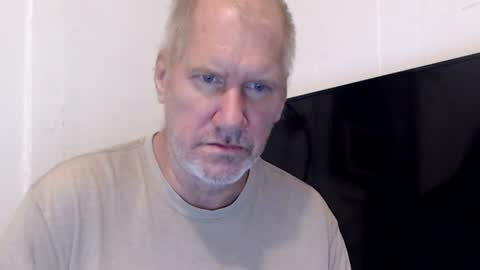 Snapshot of houseflipper chatting on 07.29.26 houseflipper online show from 07.29.26
