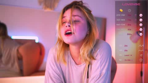 Snapshot of howimeturmum chatting on 01.31.25 ash. see u on sunday online show from 01.31.25