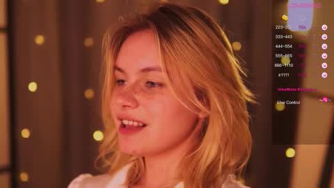 Snapshot of howimeturmum chatting on 03.06.25 ash. see u on sunday online show from 03.06.25