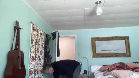 Snapshot of howlingatnothing chatting on 02.22.25 howlingatnothing online show from 02.22.25