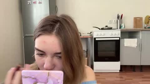 Snapshot of hsiuscherich chatting on 11.15.25 hsiuscherich online show from 11.15.25