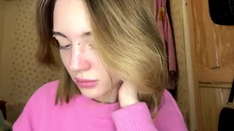 hsiuscherich online show from 11.23.25