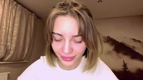 hsiuscherich online show from 12.20.25