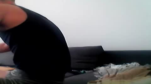 Snapshot of hubikush22 chatting on 07.25.26 hubikush22 online show from 07.25.26