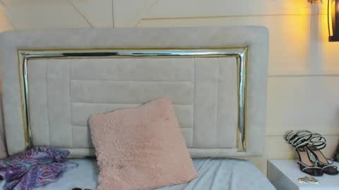 Snapshot of huddah_cam chatting on 02.08.25 huddah online show from 02.08.25