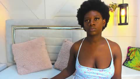 Snapshot of huddah_cam chatting on 02.18.25 huddah online show from 02.18.25