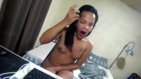 Snapshot of hugcock69_precious chatting on 01.07.25 Precious online show from 01.07.25