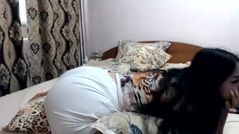 hugeassdevil online show from 07.08.26