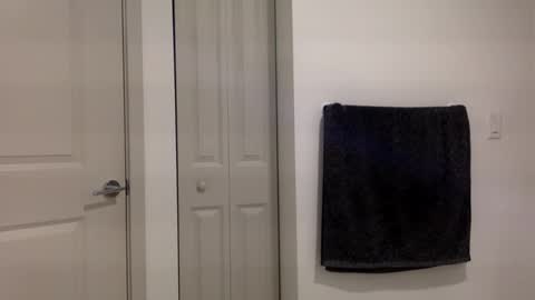 Snapshot of hugeblast chatting on 10.12.25 HugeBlast online show from 10.12.25