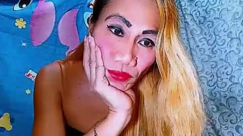 Snapshot of hugecockforyouxx chatting on 10.15.25 bella passwordshow 500tokens no time limit online show from 10.15.25