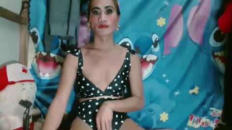 Snapshot of hugecockforyouxx chatting on 10.29.25 bella passwordshow 500tokens no time limit online show from 10.29.25