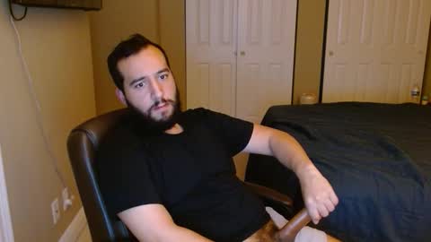 Snapshot of hugedicktop chatting on 05.09.26 Big Dick Top online show from 05.09.26