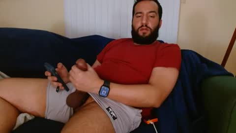 Snapshot of hugedicktop chatting on 05.13.26 Big Dick Top online show from 05.13.26