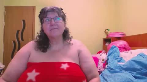 HugeTitsXXX online show from 10.14.25