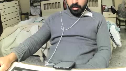 Snapshot of hugeveiny chatting on 04.16.26 hugeveiny online show from 04.16.26