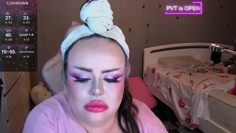 Snapshot of huggy_og chatting on 12.29.24 Maddison online show from 12.29.24