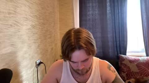 Snapshot of hugo__brad chatting on 06.17.26 Hugo online show from 06.17.26