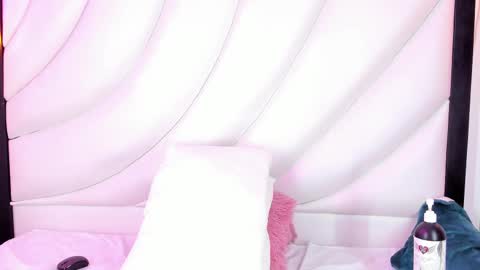 Snapshot of hugo_cooper chatting on 02.18.25 HUGO online show from 02.18.25