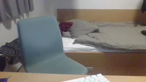 hugoxx22 online show from 02.18.25