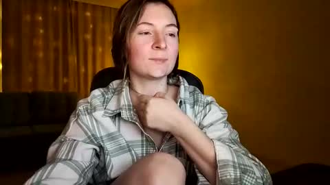 HumpyGrey online show from 12.20.25