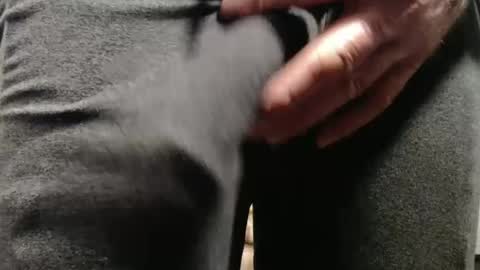 Snapshot of hung_hot_fit10 chatting on 10.05.25 Big uncut cock dripping online show from 10.05.25