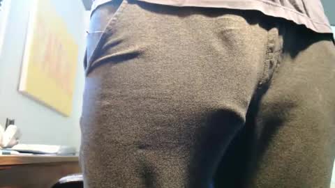 Big uncut cock dripping online show from 04.17.26