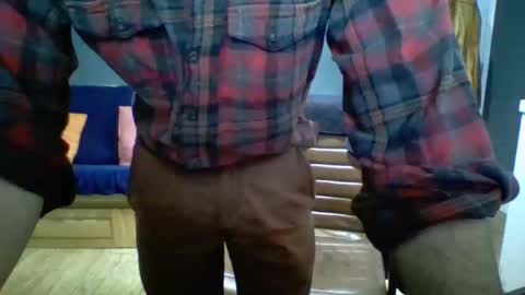 hunghard2004 online show from 10.17.25