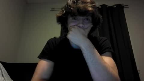 Snapshot of hunglikecrazyy chatting on 12.14.25 Tyler online show from 12.14.25