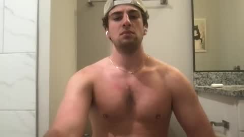 Snapshot of hungnhornystud chatting on 03.11.26 hungnhornystud online show from 03.11.26