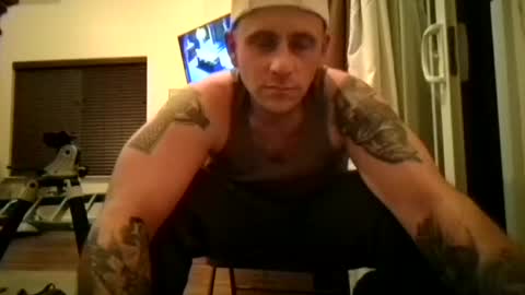 Snapshot of hungoutlaw69420 chatting on 11.17.25 hungoutlaw69420 online show from 11.17.25