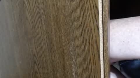 Snapshot of hungsofine chatting on 12.16.24 hungsofine online show from 12.16.24