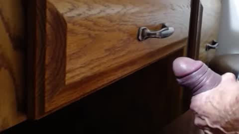 Snapshot of hungsofine chatting on 02.19.26 hungsofine online show from 02.19.26