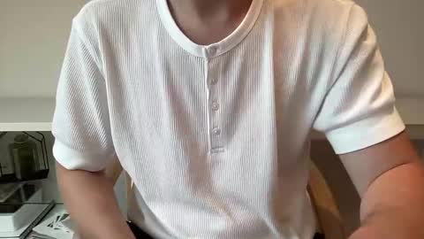 Snapshot of hungwank95 chatting on 01.05.25 hungwank95 online show from 01.05.25