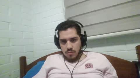 Snapshot of hungweeb chatting on 12.06.24 Rod online show from 12.06.24