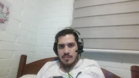 Snapshot of hungweeb chatting on 12.07.24 Rod online show from 12.07.24