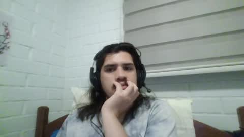 Snapshot of hungweeb chatting on 12.14.24 Rod online show from 12.14.24