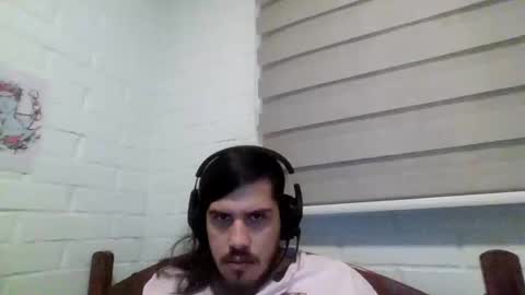 Snapshot of hungweeb chatting on 01.08.25 Rod online show from 01.08.25