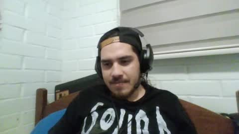 Snapshot of hungweeb chatting on 01.17.25 Rod online show from 01.17.25