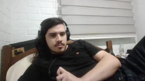 Snapshot of hungweeb chatting on 01.20.25 Rod online show from 01.20.25