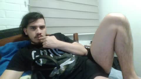 Snapshot of hungweeb chatting on 01.27.25 Rod online show from 01.27.25