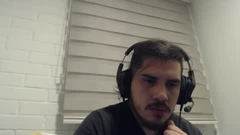 Snapshot of hungweeb chatting on 02.04.25 Rod online show from 02.04.25