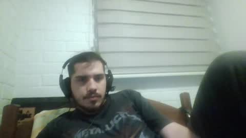 Snapshot of hungweeb chatting on 02.05.25 Rod online show from 02.05.25