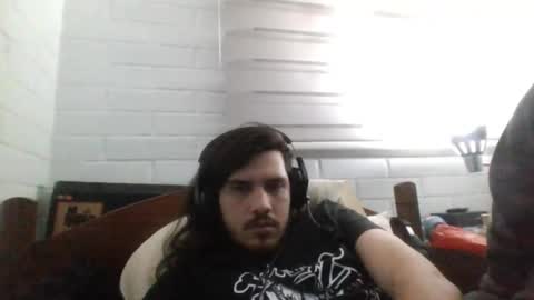 Snapshot of hungweeb chatting on 03.08.25 Rod online show from 03.08.25