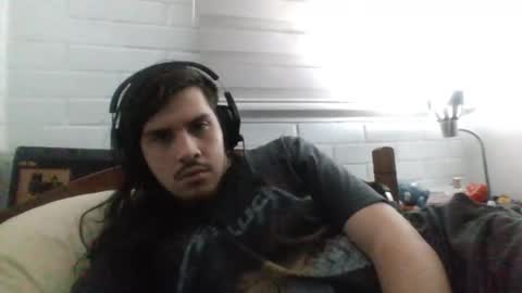 Snapshot of hungweeb chatting on 03.11.25 Rod online show from 03.11.25