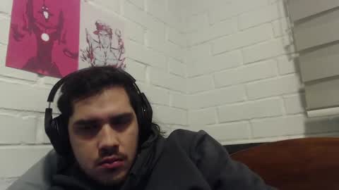 Snapshot of hungweeb chatting on 09.28.25 Rod online show from 09.28.25