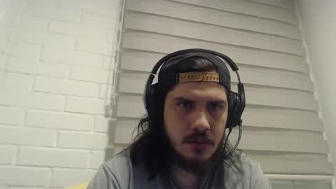 Snapshot of hungweeb chatting on 02.17.26 Rod online show from 02.17.26