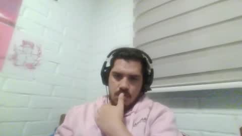 Snapshot of hungweeb chatting on 03.16.26 Rod online show from 03.16.26