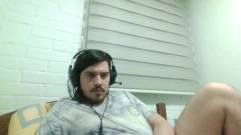 Snapshot of hungweeb chatting on 03.31.26 Rod online show from 03.31.26