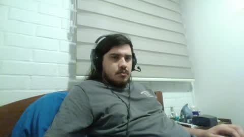 Snapshot of hungweeb chatting on 04.04.26 Rod online show from 04.04.26